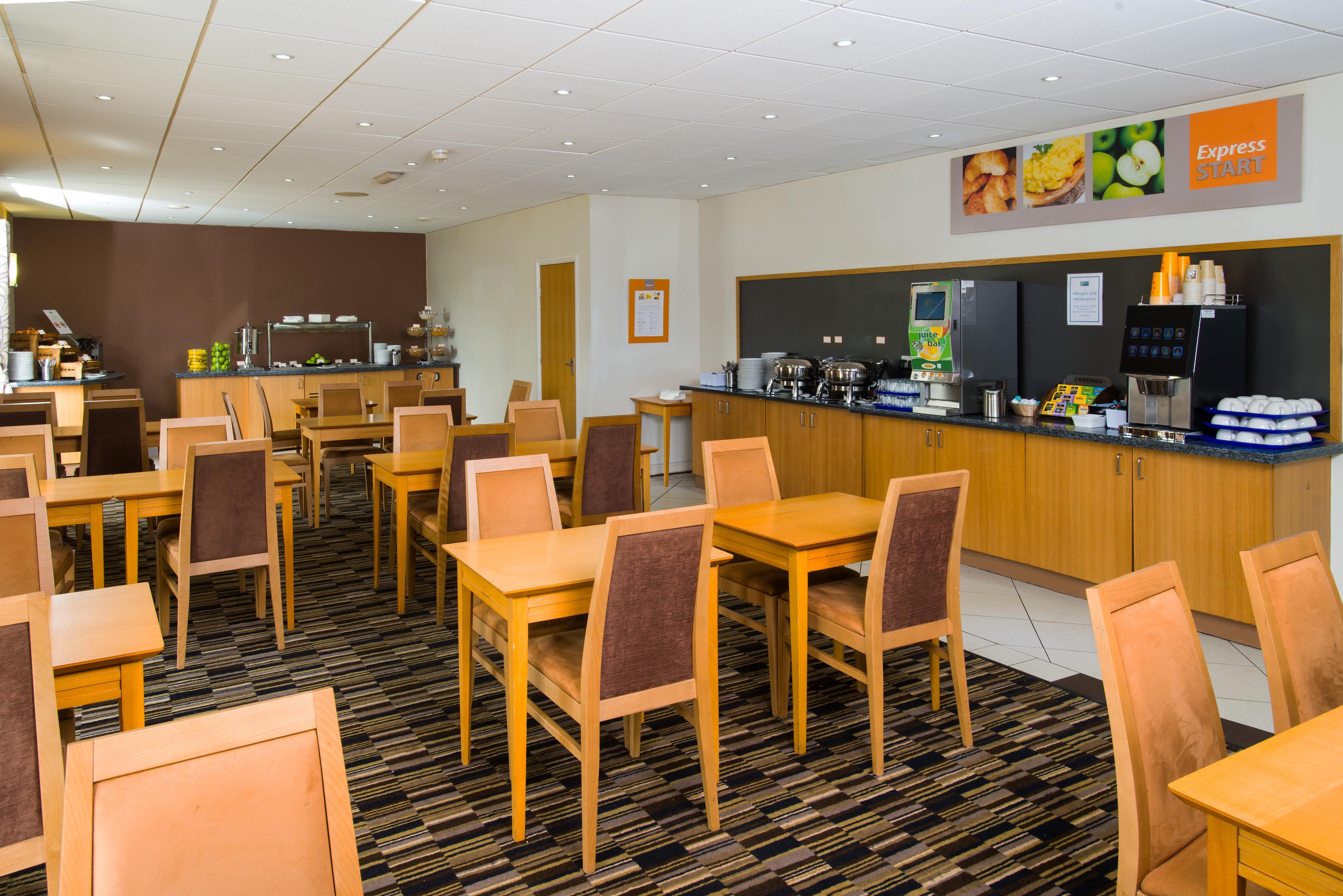 Holiday Inn Express Manchester East By Ihg Exterior foto