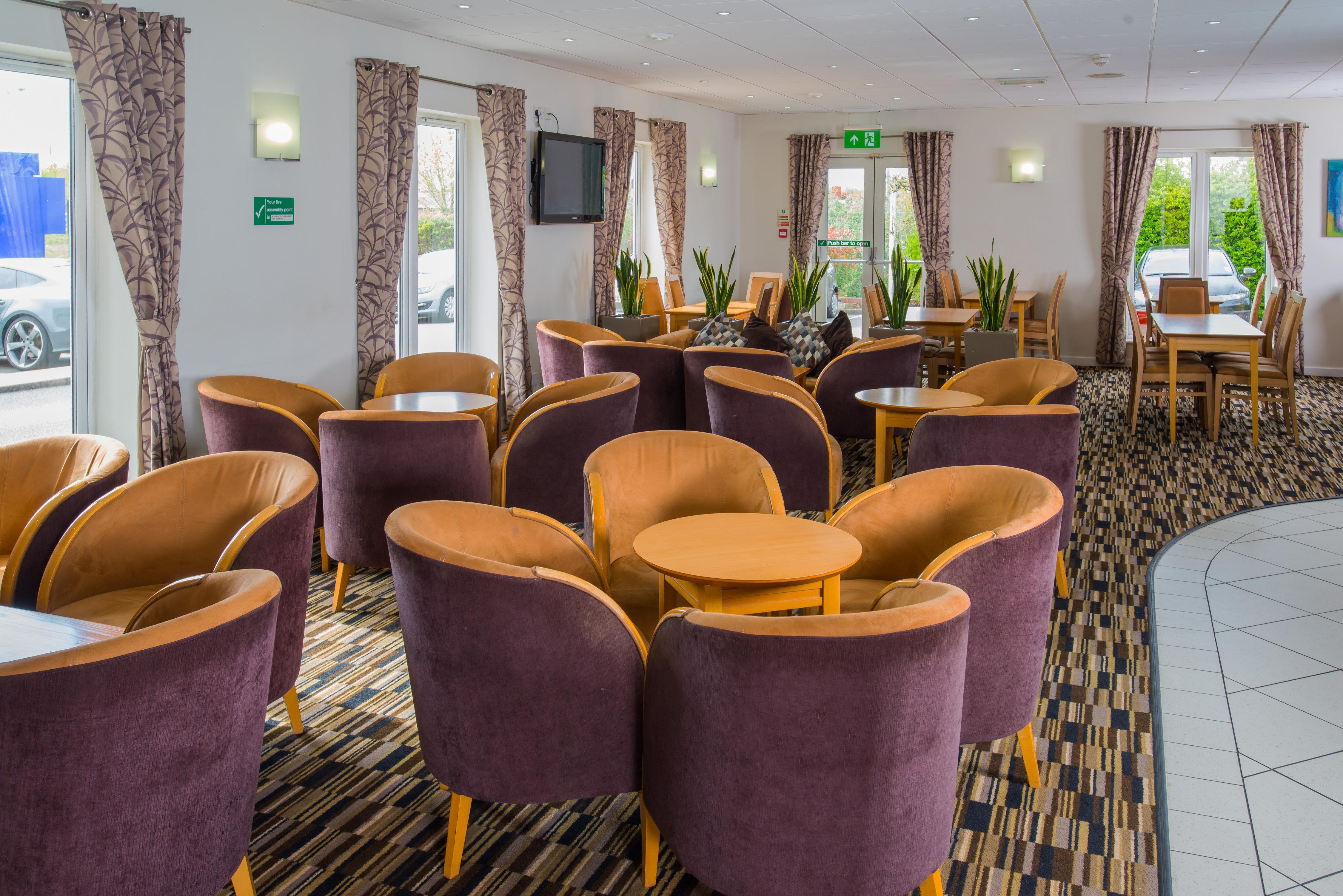 Holiday Inn Express Manchester East By Ihg Exterior foto